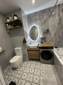 2-комн.кв., 81 м², этаж 5