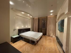 3-комн.кв., 130 м², этаж 6