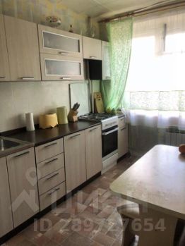 4-комн.кв., 80 м², этаж 3