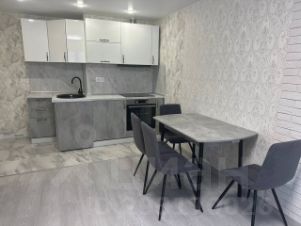 2-комн.кв., 40 м², этаж 18