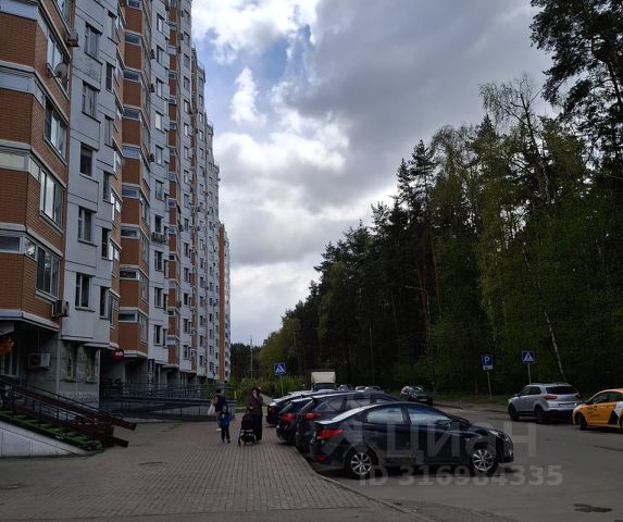 2-комн., 64 м², 15/17 этаж