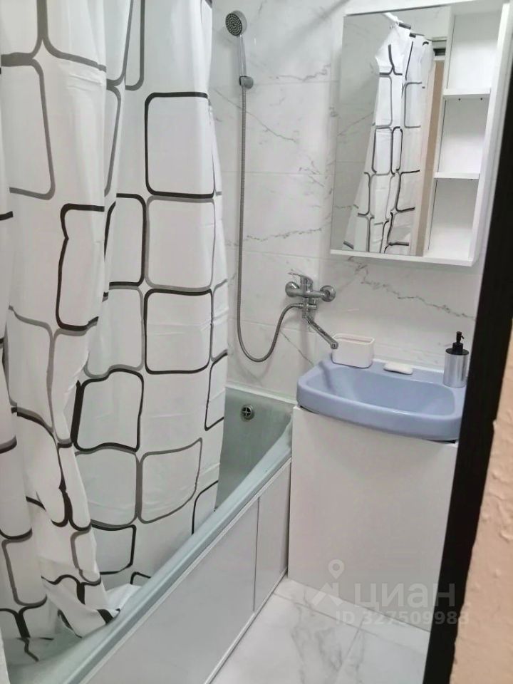 2-к кв. Калининградская область, Калининград ул. Лилии Иванихиной, 16 (60.0 м²)