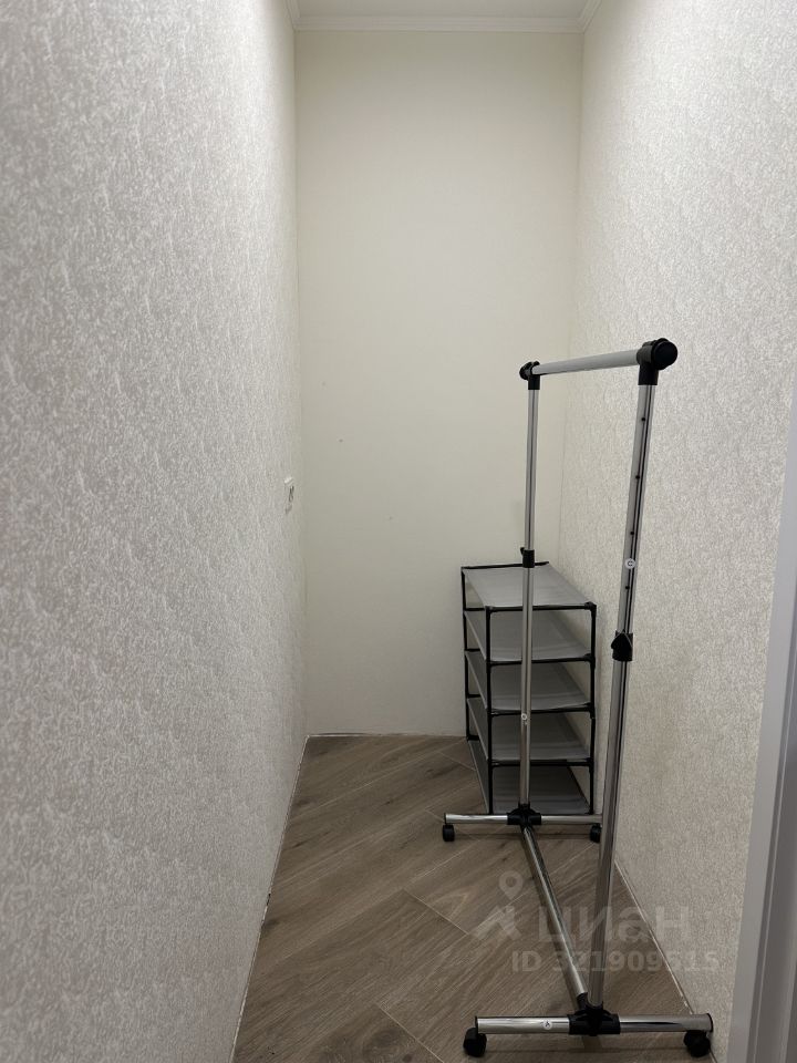 2-к кв. Калининградская область, Калининград Мирная ул., 1к2 (71.0 м²)