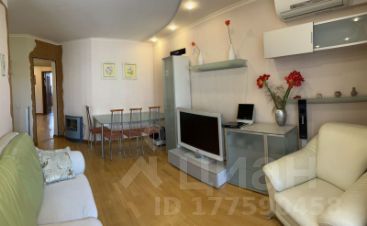 3-комн.кв., 88 м², этаж 3