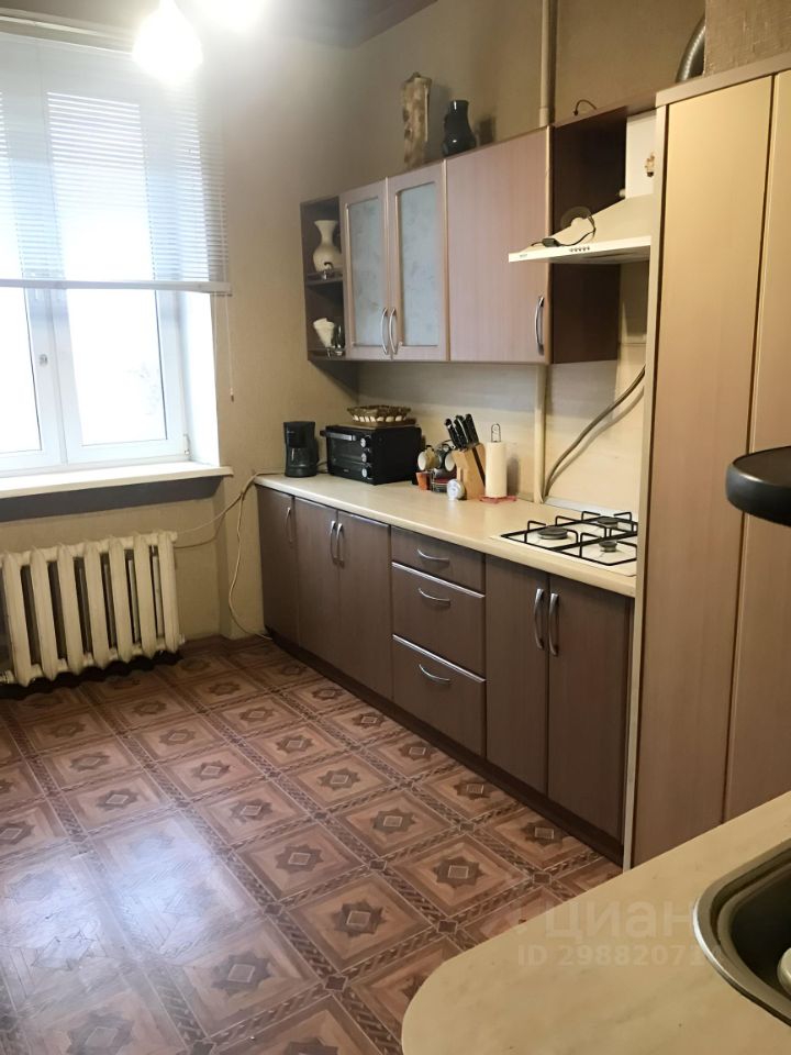 Продаю трехкомнатную квартиру 98.3м² просп. Карла Маркса, 66, Каменск ...