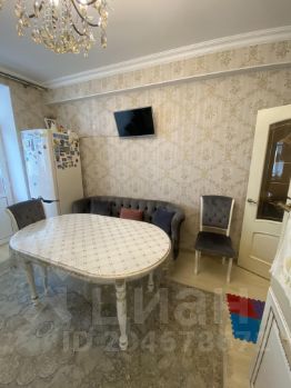 2-комн.кв., 80 м², этаж 1