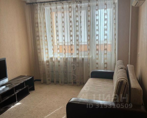 1-комн., 42 м², 7/10 этаж