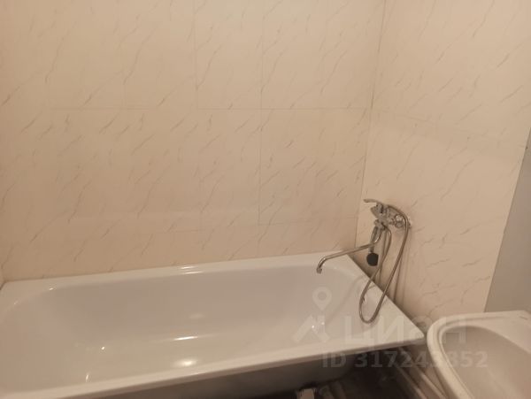 1-комн., 42 м², 3/11 этаж