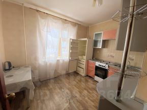 1-комн.кв., 38 м², этаж 3