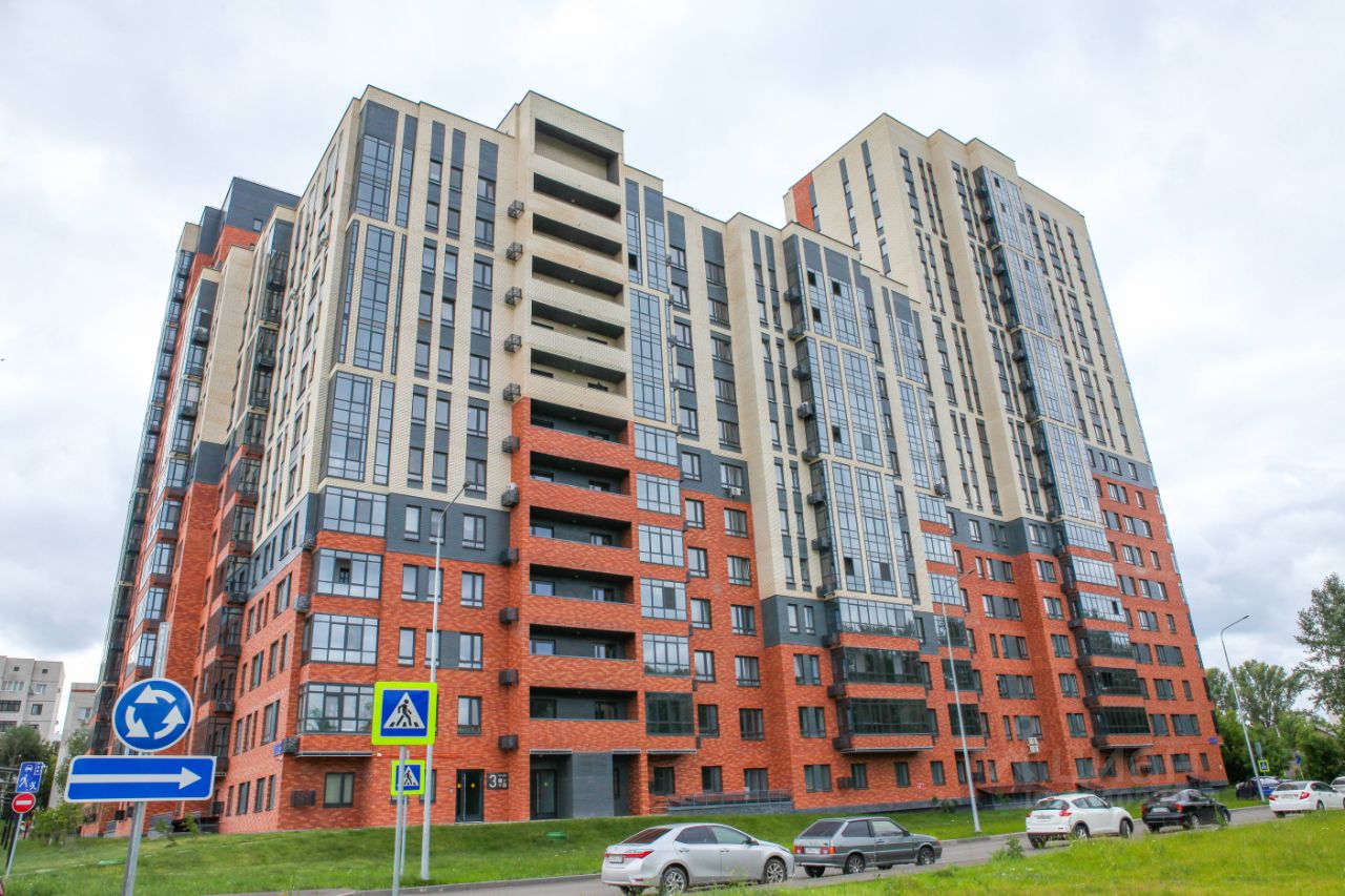 Продаю трехкомнатную квартиру 79м² ул. Академика Губкина, 12Б, Казань,  Татарстан респ., м. Суконная слобода - база ЦИАН, объявление 304023044