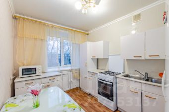 3-комн.кв., 61 м², этаж 3