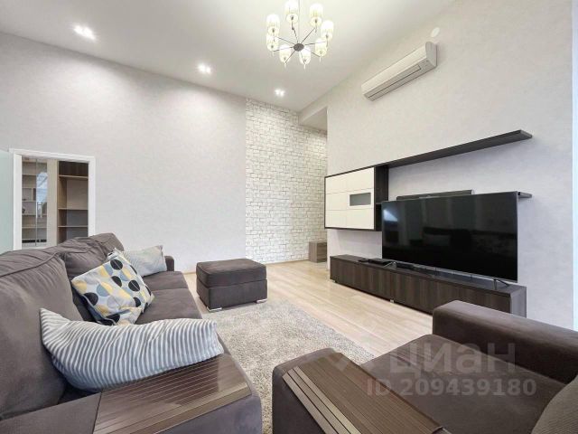 3-комн. апарт., 150 м², 4/4 этаж