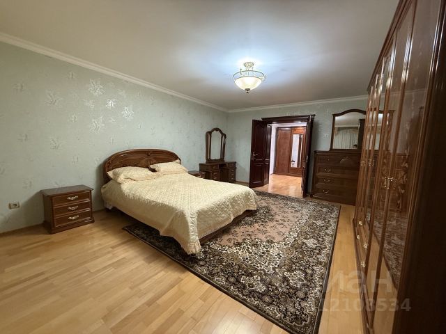 2-комн., 155 м², 10/10 этаж