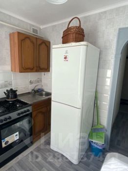 2-комн.кв., 45 м², этаж 3