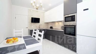 2-комн.кв., 72 м², этаж 3