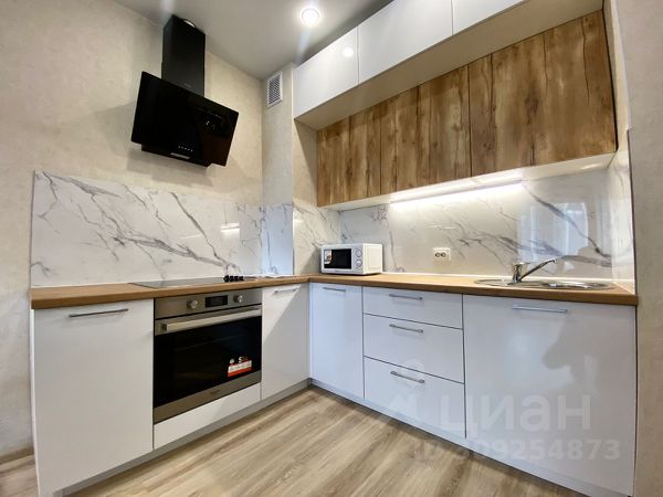 2-комн., 42 м², 17/19 этаж
