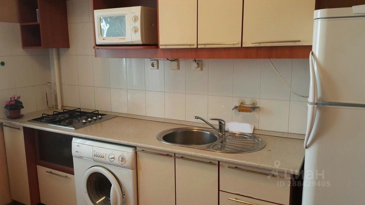 Снять двухкомнатную квартиру 57м² ул. Вишневского, 10, Казань, Татарстан  респ., м. Суконная слобода - база ЦИАН, объявление 288429405