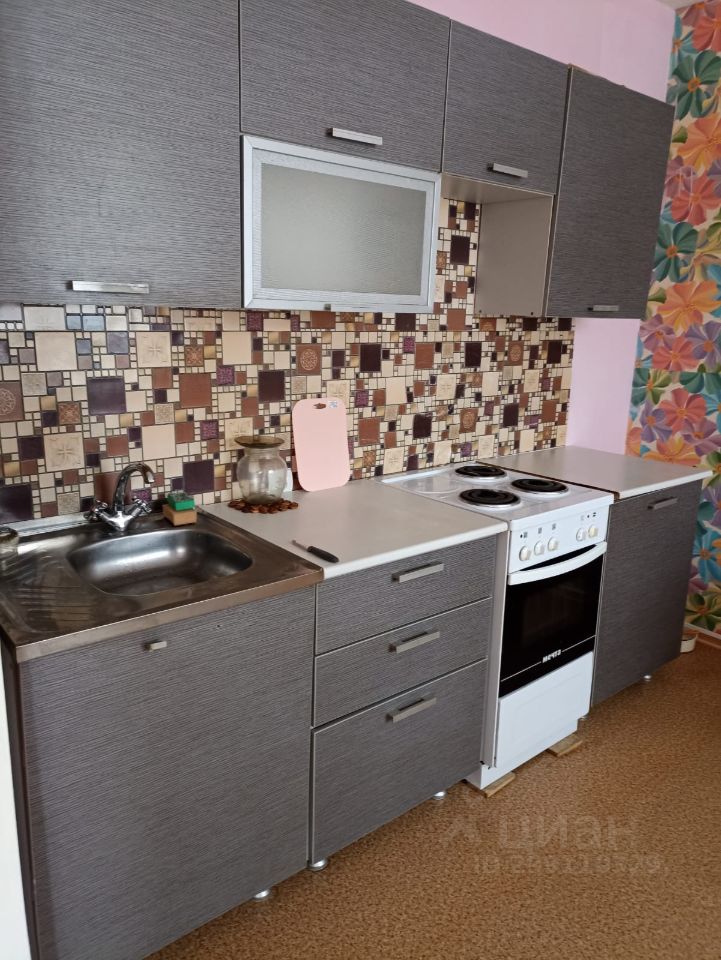 Снять однокомнатную квартиру 41м² ул. Серебряный Бор, 13, Кемерово ...