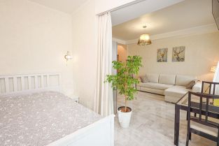 2-комн.кв., 42 м², этаж 3