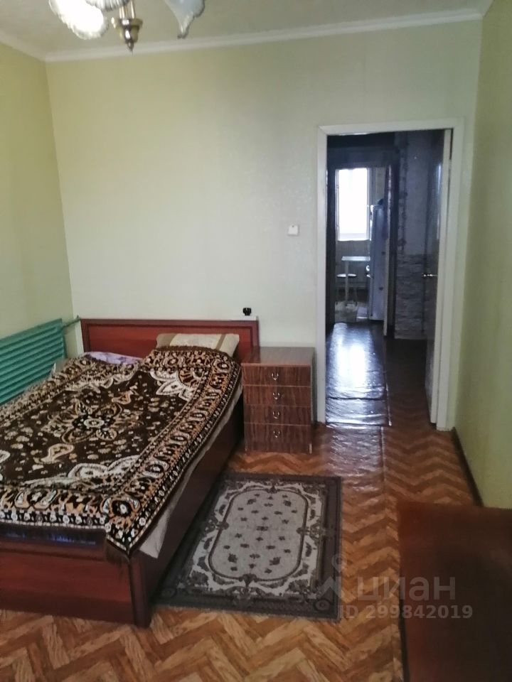 Продаю четырехкомнатную квартиру 91.4м² Красноветкинская ул., 11А ...