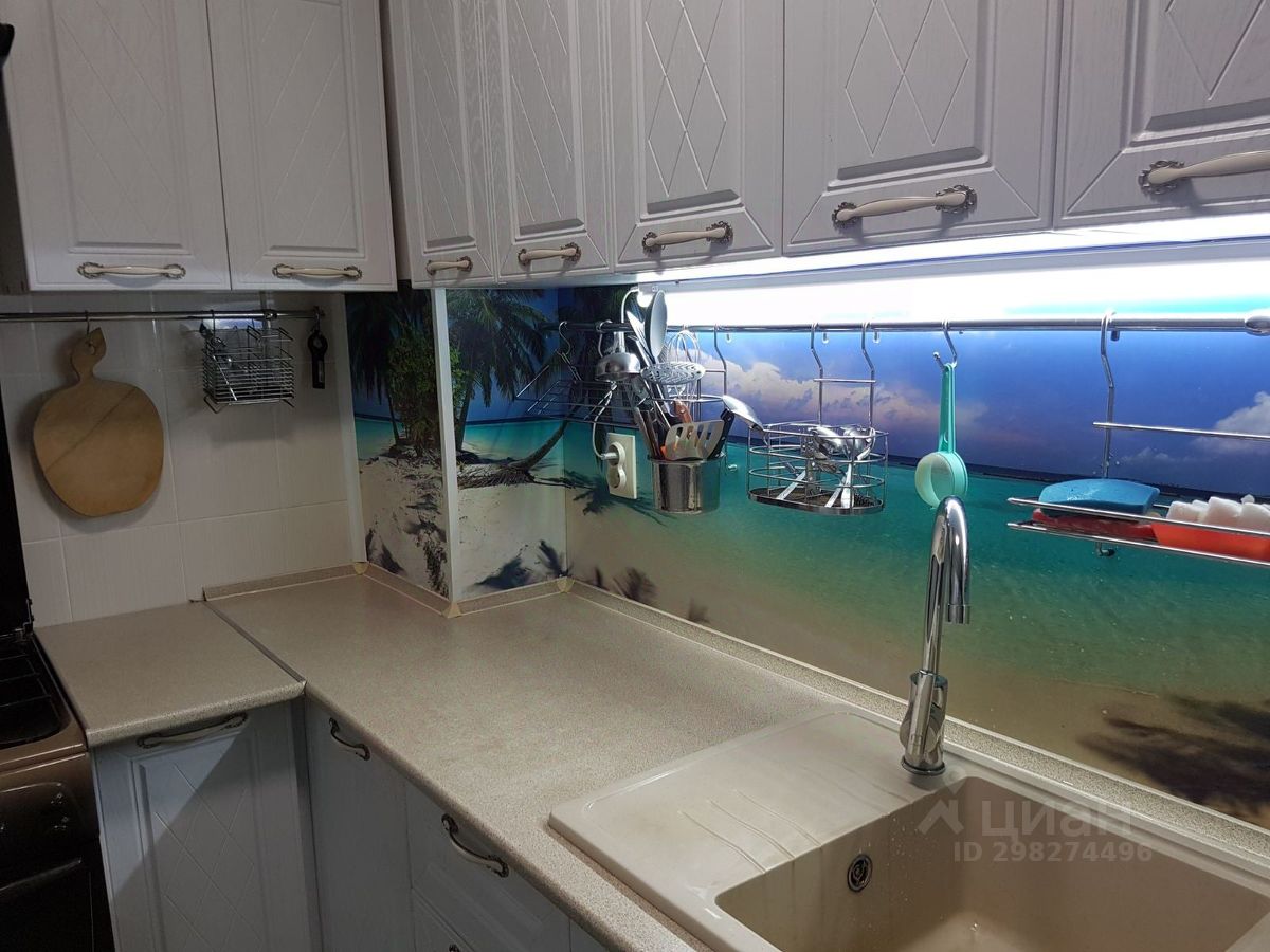 Купить трехкомнатную квартиру 55м² Октябрьская ул., 2, Кингисепп ...