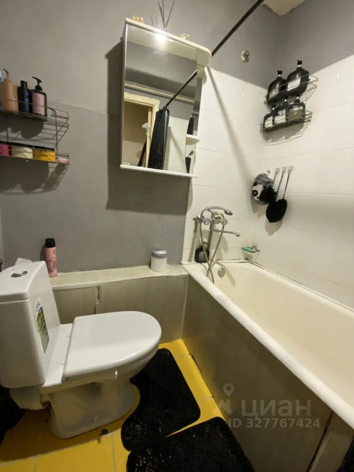 1-к кв. Ленинградская область, Кириши Советская ул., 9 (27.6 м²)