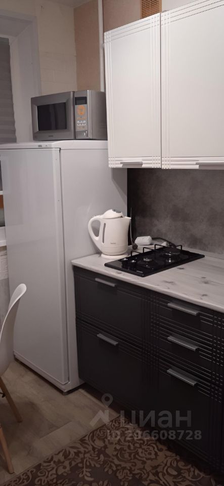 1-к кв. Мурманская область, Кировск Ленинградская ул., 14 (33.0 м²)