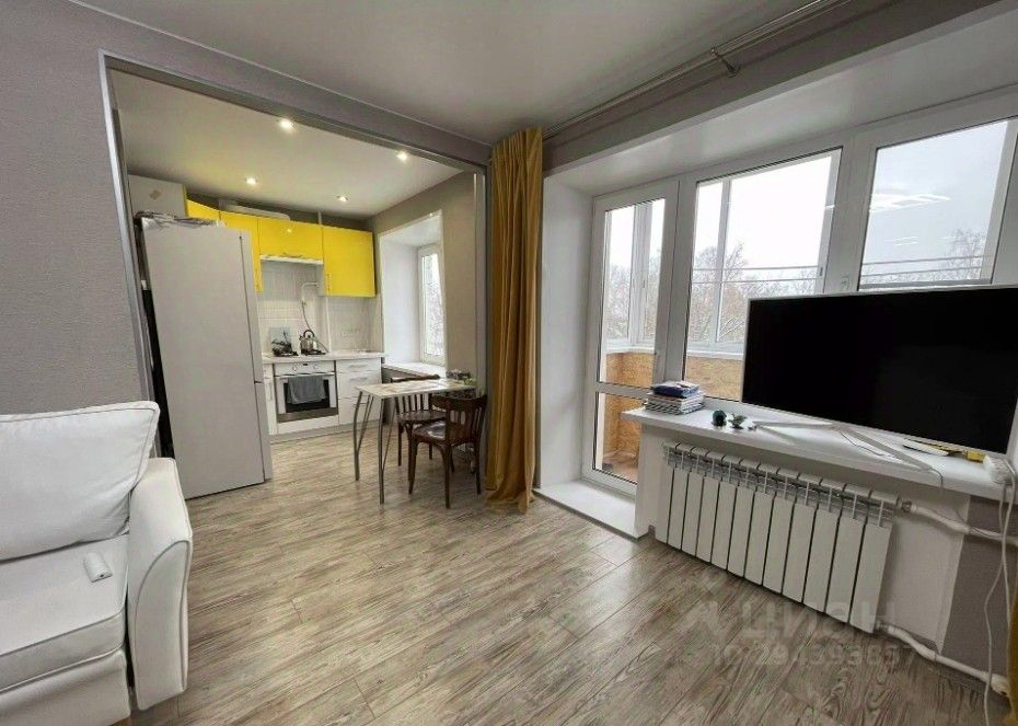 Продаю двухкомнатную квартиру 43.7м² ул. Десантников, 9, Киржач ...