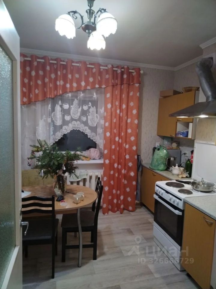 2-к кв. Ханты-Мансийский АО, Когалым Сургутское ш., 13 (49.9 м²)