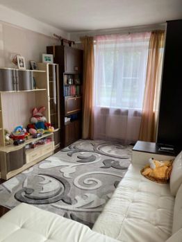 3-комн.кв., 72 м², этаж 1