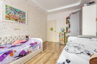 2-комн.кв., 70 м², этаж 10