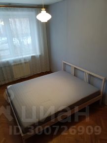 4-комн.кв., 81 м², этаж 1