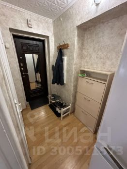 1-комн.кв., 32 м², этаж 3