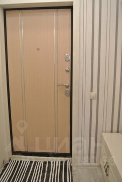 2-комн.кв., 77 м², этаж 24