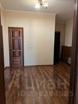 2-комн.кв., 77 м², этаж 2