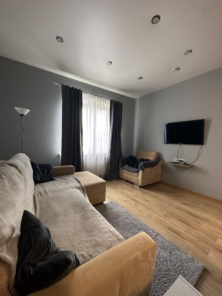 Снять однокомнатную квартиру 41.3м² туп. Лесной, 1к14, Московская ...