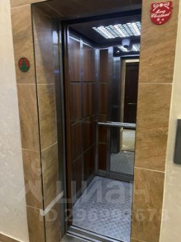 3-комн.кв., 100 м², этаж 6