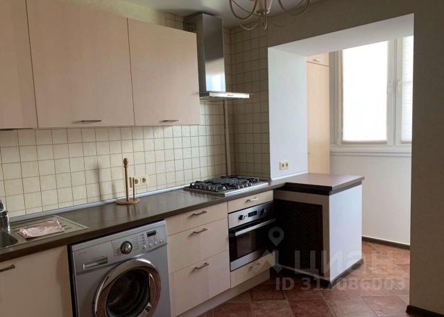1-комн., 40 м², 8/10 этаж