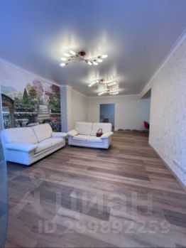 2-комн.кв., 80 м², этаж 3