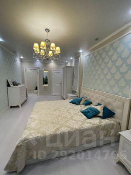 3-комн.кв., 90 м², этаж 4