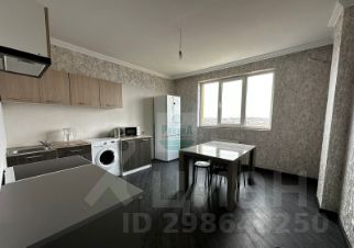 3-комн.кв., 92 м², этаж 8