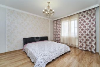 2-комн.кв., 67 м², этаж 3