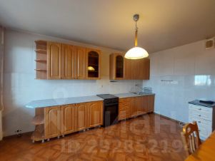 2-комн.кв., 70 м², этаж 12