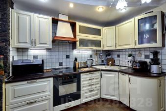 3-комн.кв., 77 м², этаж 10