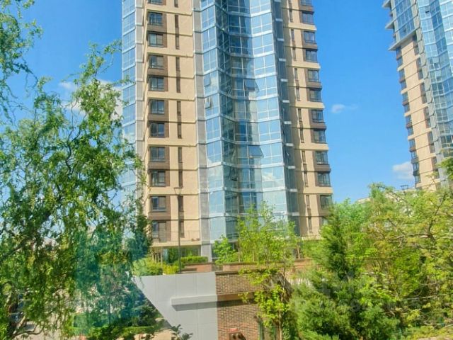 2-комн., 85 м², 2/25 этаж