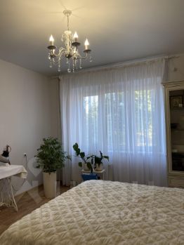 2-комн.кв., 65 м², этаж 1