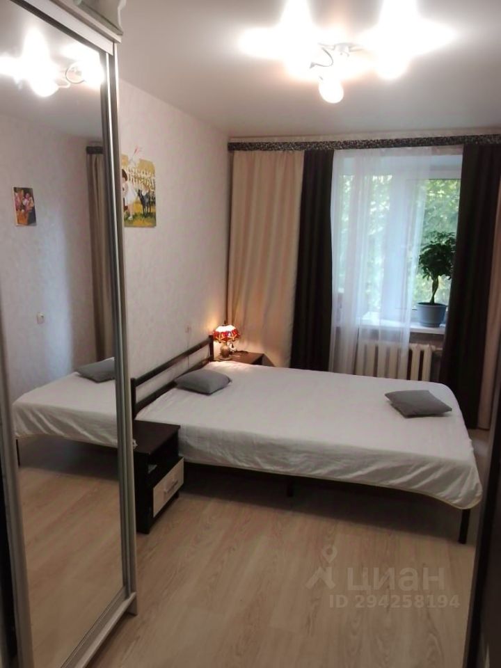 Продаю трехкомнатную квартиру 59.7м² Гвардейская ул., 19к1, Санкт ...