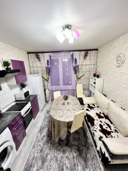 2-комн.кв., 65 м², этаж 10