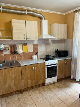 2-комн.кв., 72 м², этаж 17