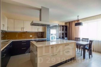 3-комн.кв., 131 м², этаж 12